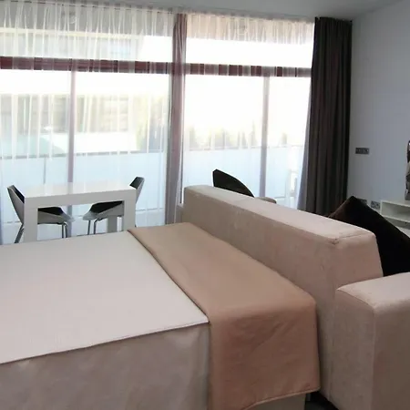 Apolo Rentalmar * Salou